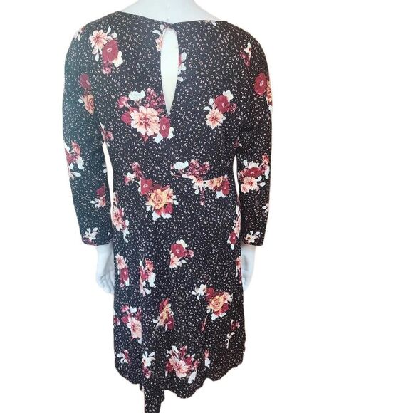 Torrid Floral & Leopard Print Challis Shift Dress with Keyhole Back (00) - Picture 6 of 7